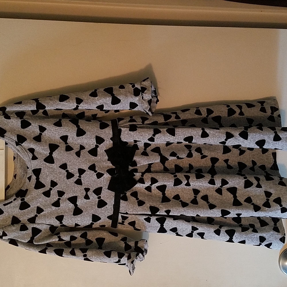 KIDS DRESS - Picture 1 of 2